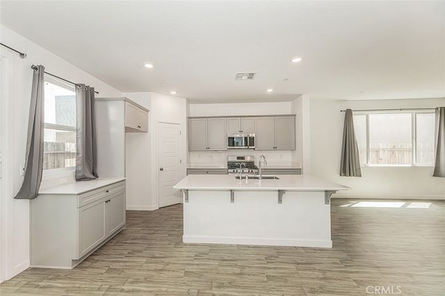 2844 N Vahe, Fresno, CA 93737