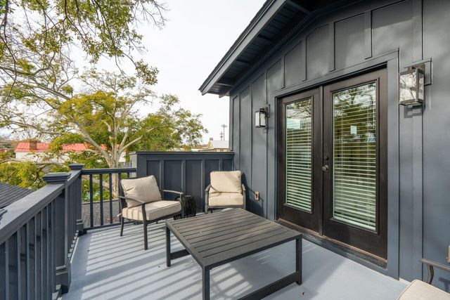 16 Cleveland Street 300, Charleston, SC 29403