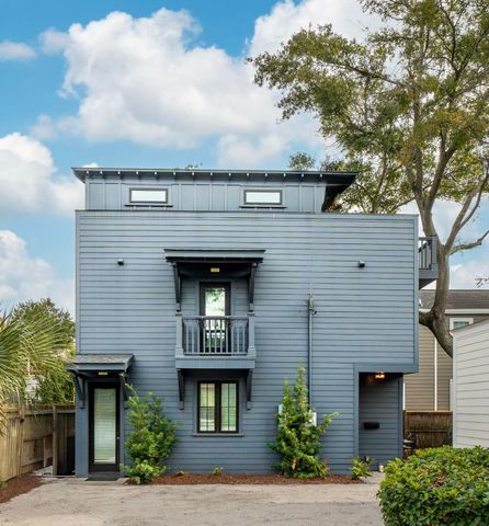 16 Cleveland Street 300, Charleston, SC 29403