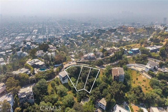 8441 Grand View, Los Angeles, CA 90046