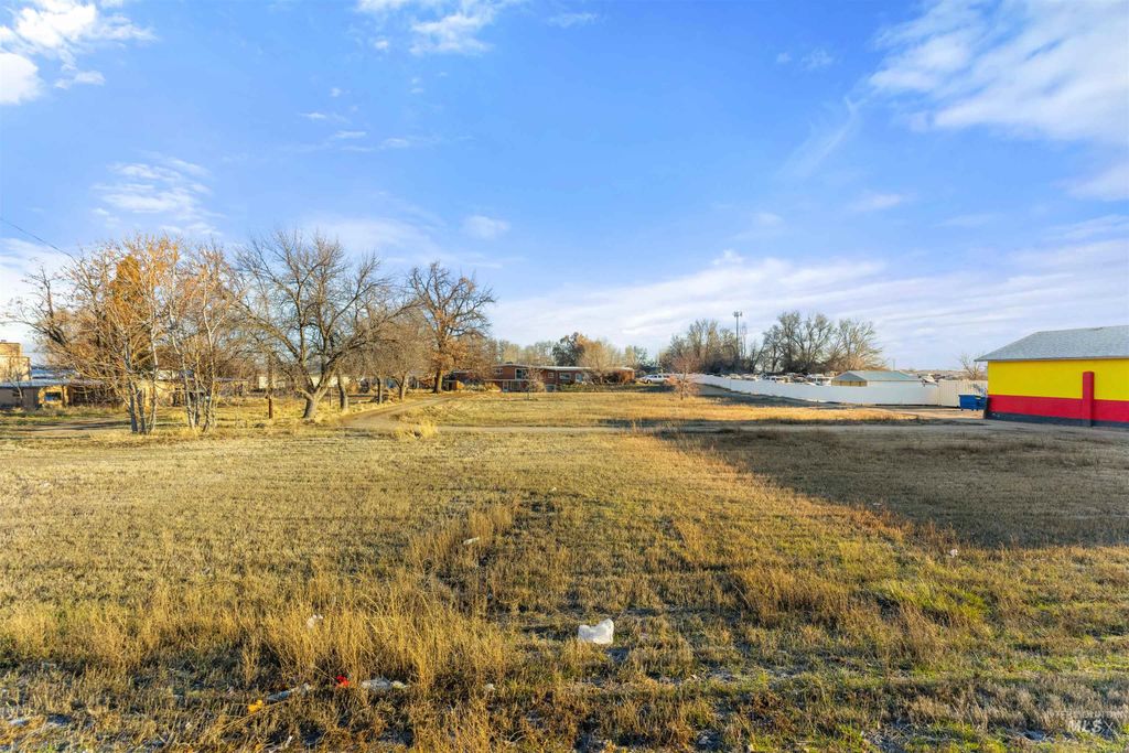 6121 & 6211 Cleveland Blvd, Caldwell, ID 83607 photo 2