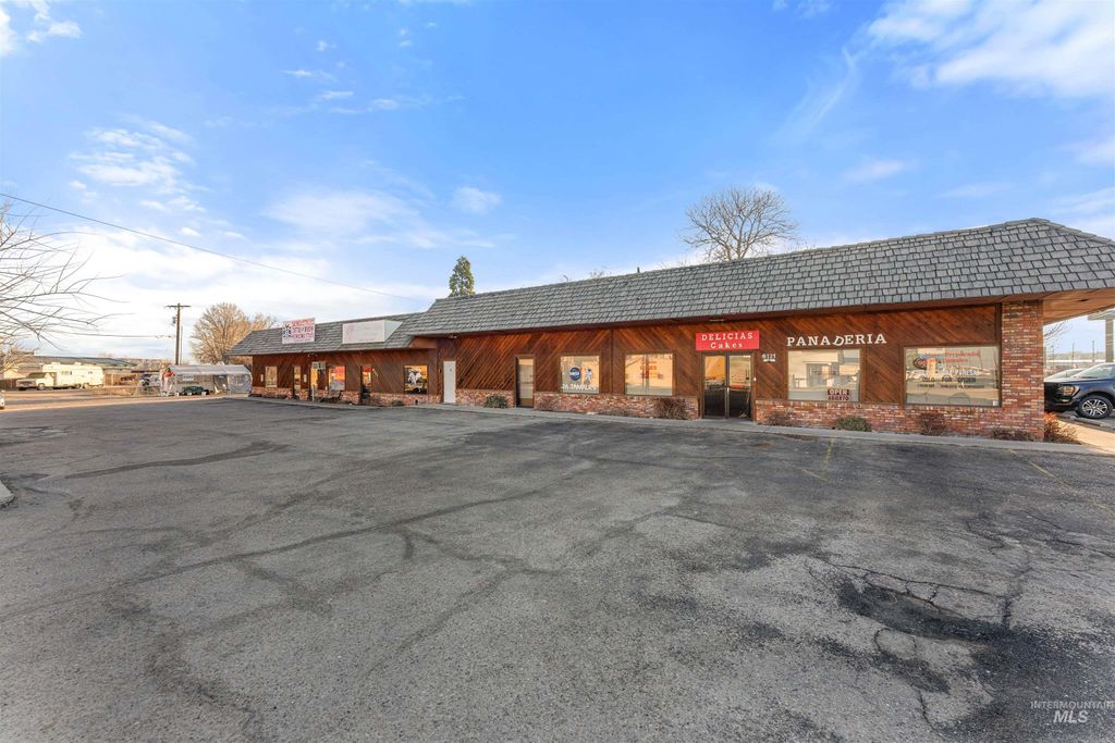 6121 & 6211 Cleveland Blvd, Caldwell, ID 83607 photo 3
