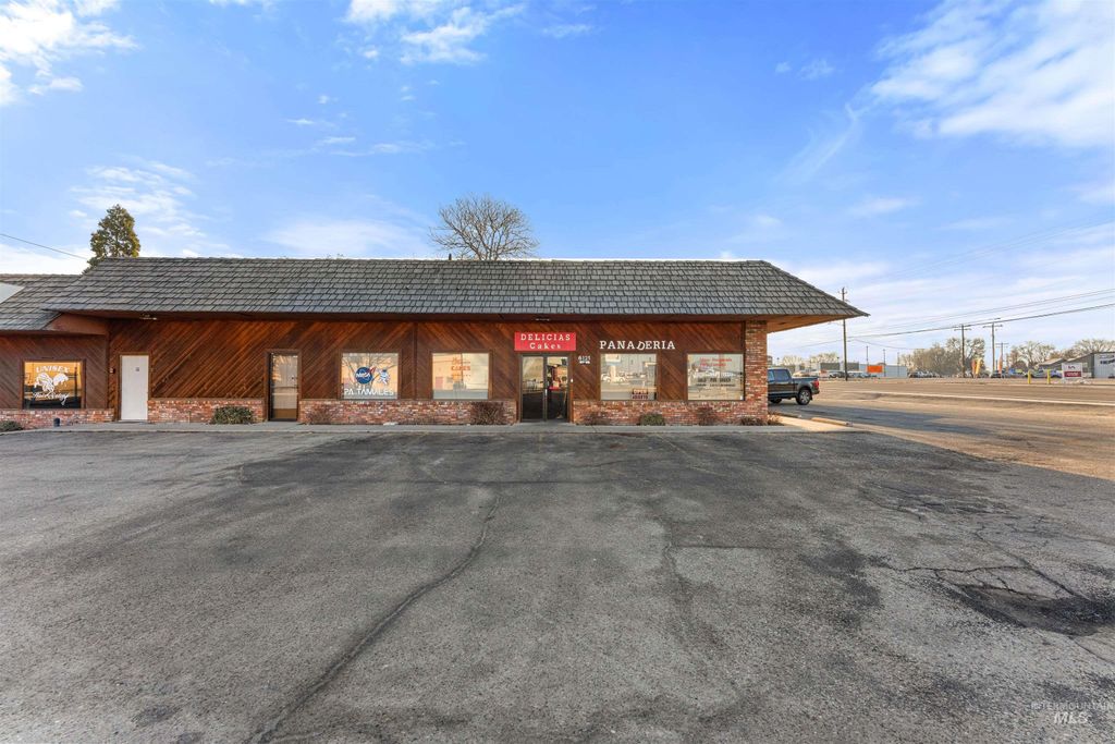 6121 & 6211 Cleveland Blvd, Caldwell, ID 83607 photo 4