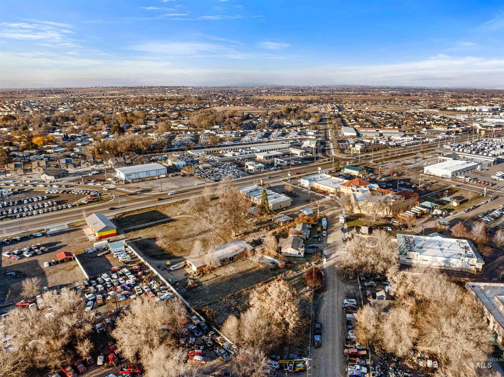 6121 & 6211 Cleveland Blvd, Caldwell, ID 83607 photo 9