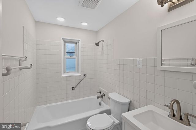 102 S INGRAM ST, Alexandria, VA 22304