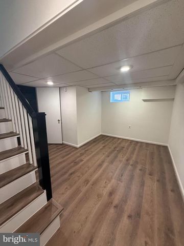 102 S INGRAM ST, Alexandria, VA 22304