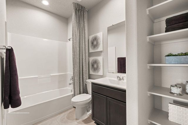 10545 Caresso Lp Loop SW, Albuquerque, NM 87121