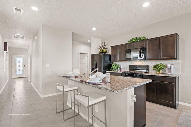 10545 Caresso Lp Loop SW, Albuquerque, NM 87121