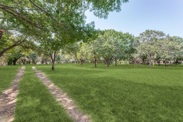 262 Turner Warnell Road, Mansfield, TX 76063