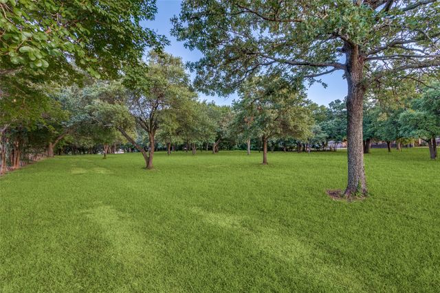 262 Turner Warnell Road, Mansfield, TX 76063