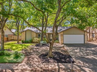 4505 Bridlewood DR, Austin, TX 78727