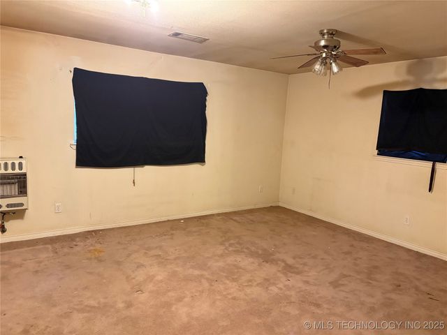 215 E Leecraft, Colbert, OK 74733