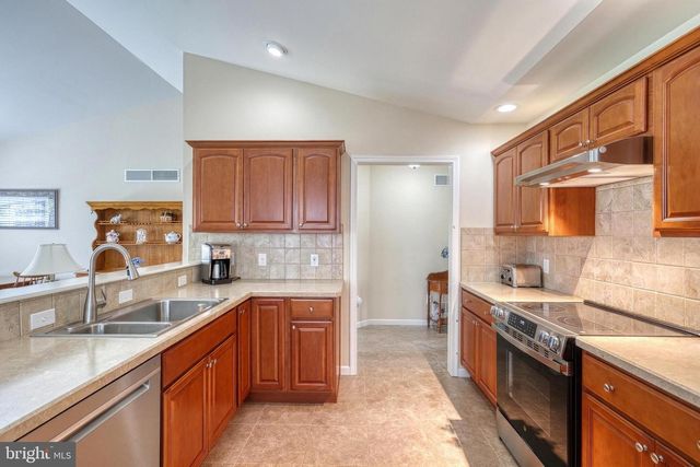 47 KESWICK DRIVE, Mechanicsburg, PA 17050