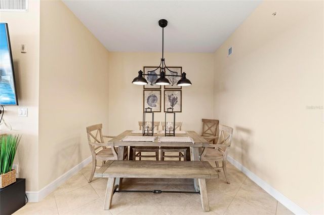 395 ARUBA CIRCLE 402, Bradenton, FL 34209