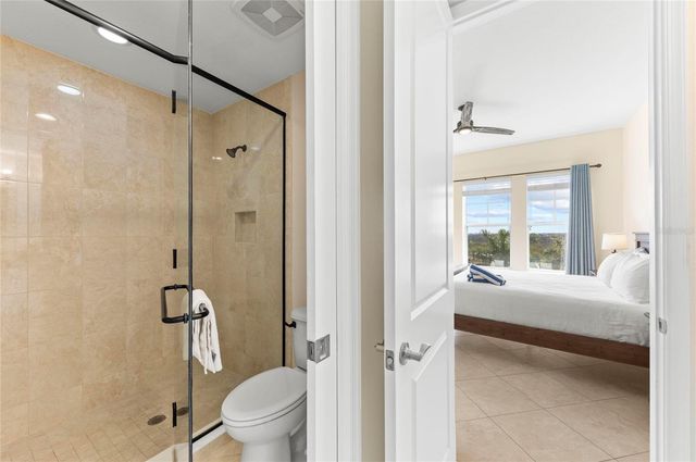 395 ARUBA CIRCLE 402, Bradenton, FL 34209