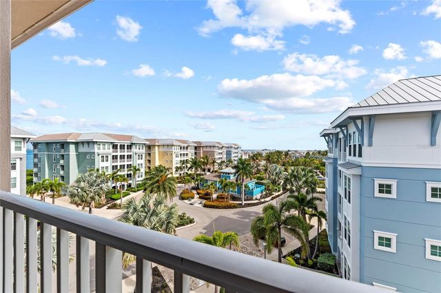 395 ARUBA CIRCLE 402, Bradenton, FL 34209