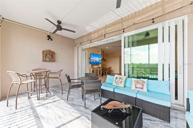 395 ARUBA CIRCLE 402, Bradenton, FL 34209
