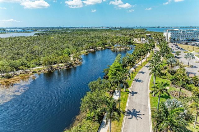 395 ARUBA CIRCLE 402, Bradenton, FL 34209