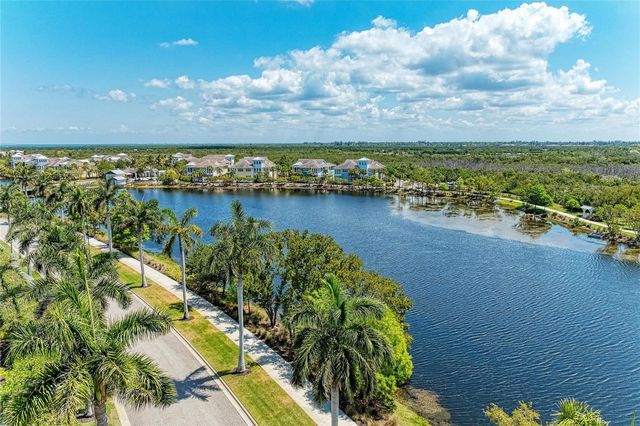 395 ARUBA CIRCLE 402, Bradenton, FL 34209