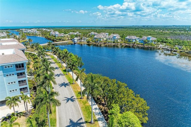 395 ARUBA CIRCLE 402, Bradenton, FL 34209