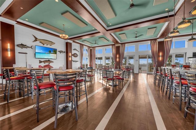 395 ARUBA CIRCLE 402, Bradenton, FL 34209