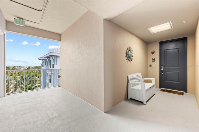 395 ARUBA CIRCLE 402, Bradenton, FL 34209