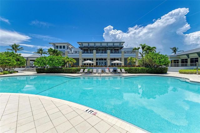 395 ARUBA CIRCLE 402, Bradenton, FL 34209
