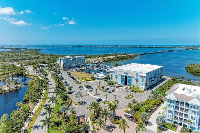 395 ARUBA CIRCLE 402, Bradenton, FL 34209
