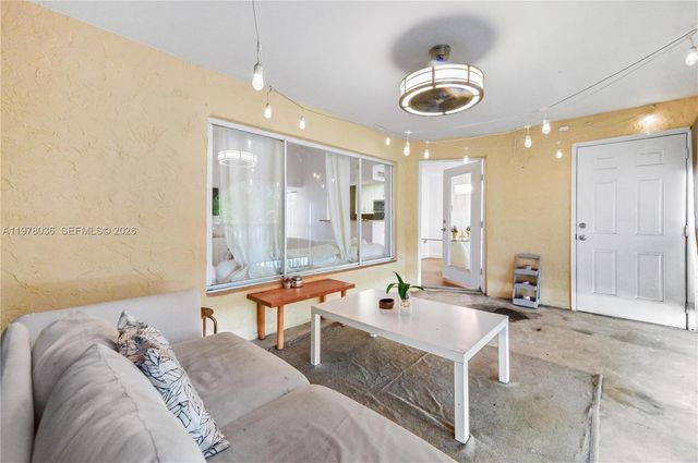 2662 NW 33rd St 2508, Oakland Park, FL 33309