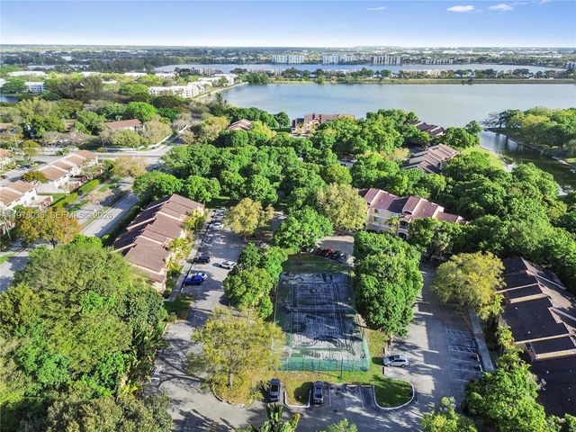 2662 NW 33rd St 2508, Oakland Park, FL 33309