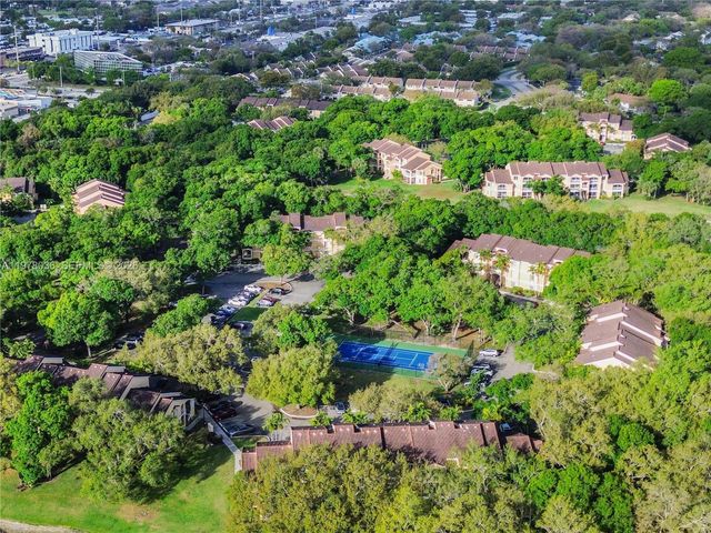 2662 NW 33rd St 2508, Oakland Park, FL 33309