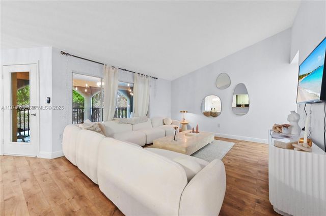 2662 NW 33rd St 2508, Oakland Park, FL 33309