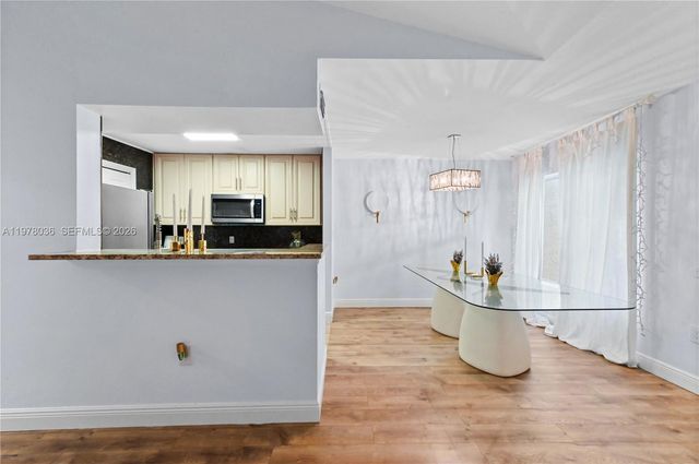 2662 NW 33rd St 2508, Oakland Park, FL 33309