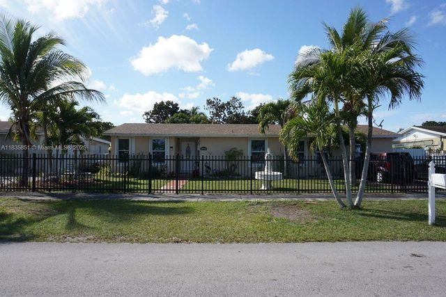 19050 125th Ave, Miami, FL 33177