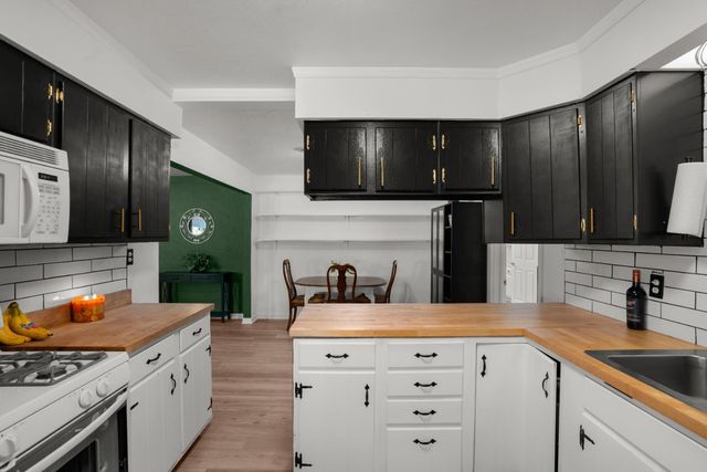 920 Taber Ave, Yuba City, CA 95991