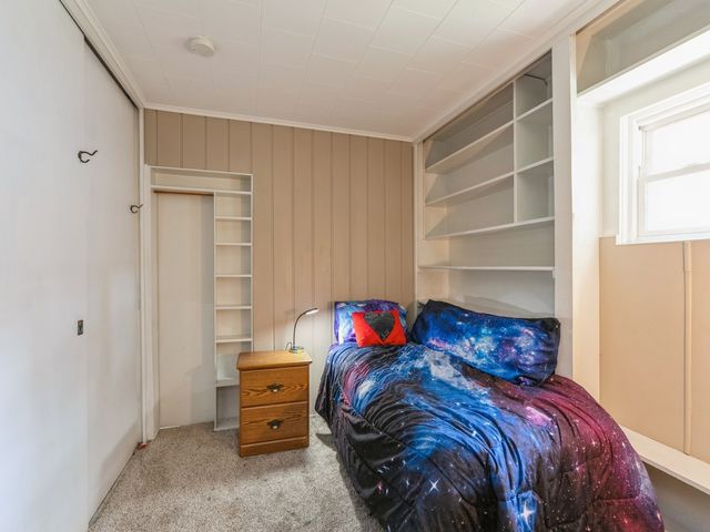 3615 Cambridge Street, Des Moines, IA 50313