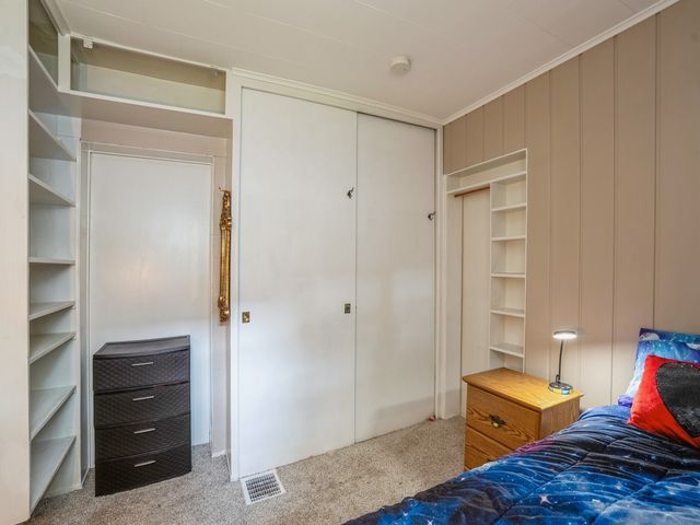 3615 Cambridge Street, Des Moines, IA 50313