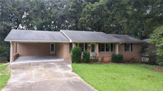 5666 Woodland Drive, Douglasville, GA 30135