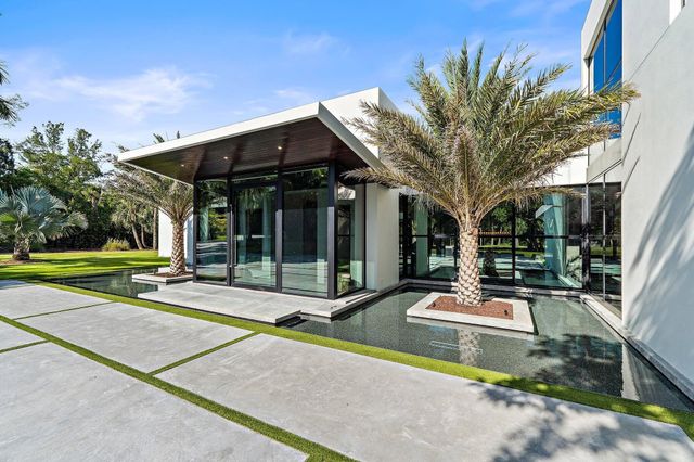 12 N Beach Road, Jupiter Island, FL 33455