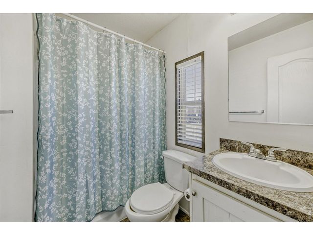 211 B St, Evans, CO 80620
