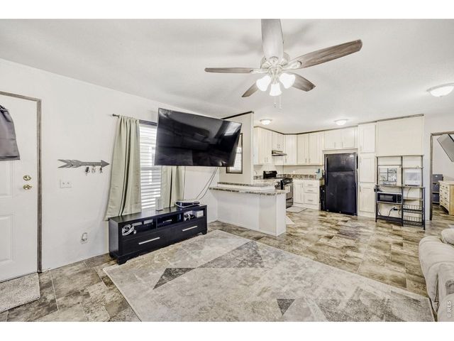 211 B St, Evans, CO 80620