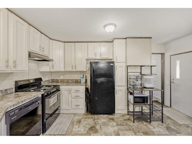211 B St, Evans, CO 80620