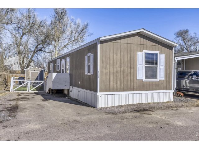 211 B St, Evans, CO 80620