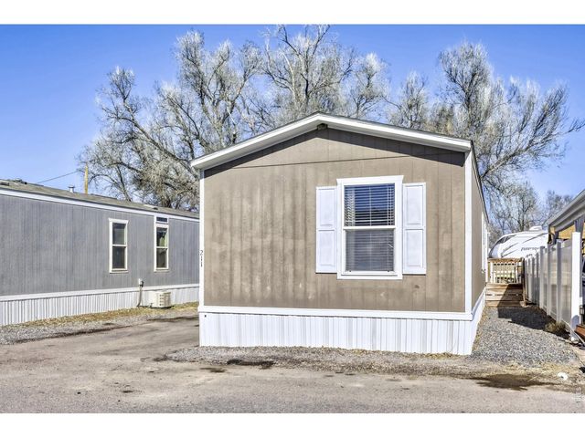211 B St, Evans, CO 80620