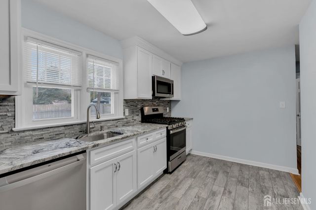 23 CLEVELAND Avenue, East Brunswick, NJ 08816