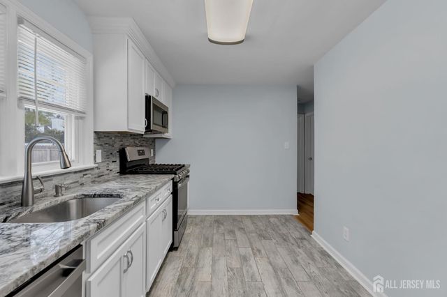 23 CLEVELAND Avenue, East Brunswick, NJ 08816