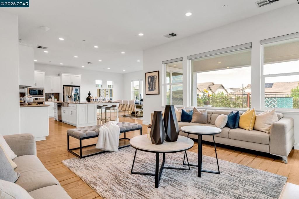 Image 15 of property listing at 6937 Atlas Peak Dr, Dublin, CA 94568