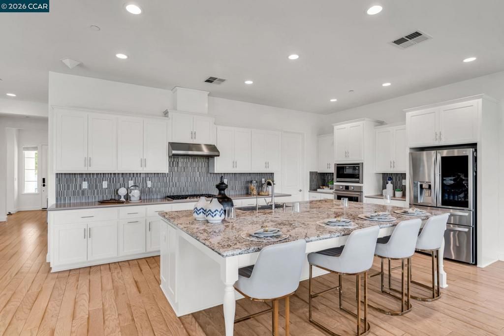 Image 26 of property listing at 6937 Atlas Peak Dr, Dublin, CA 94568
