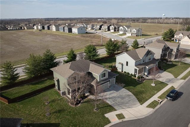 104 SW Greenbriar Drive, Blue Springs, MO 64064