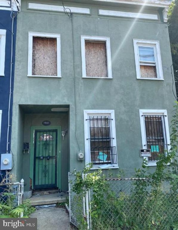 1901 CAPITOL AVE NE, Washington, DC 20002